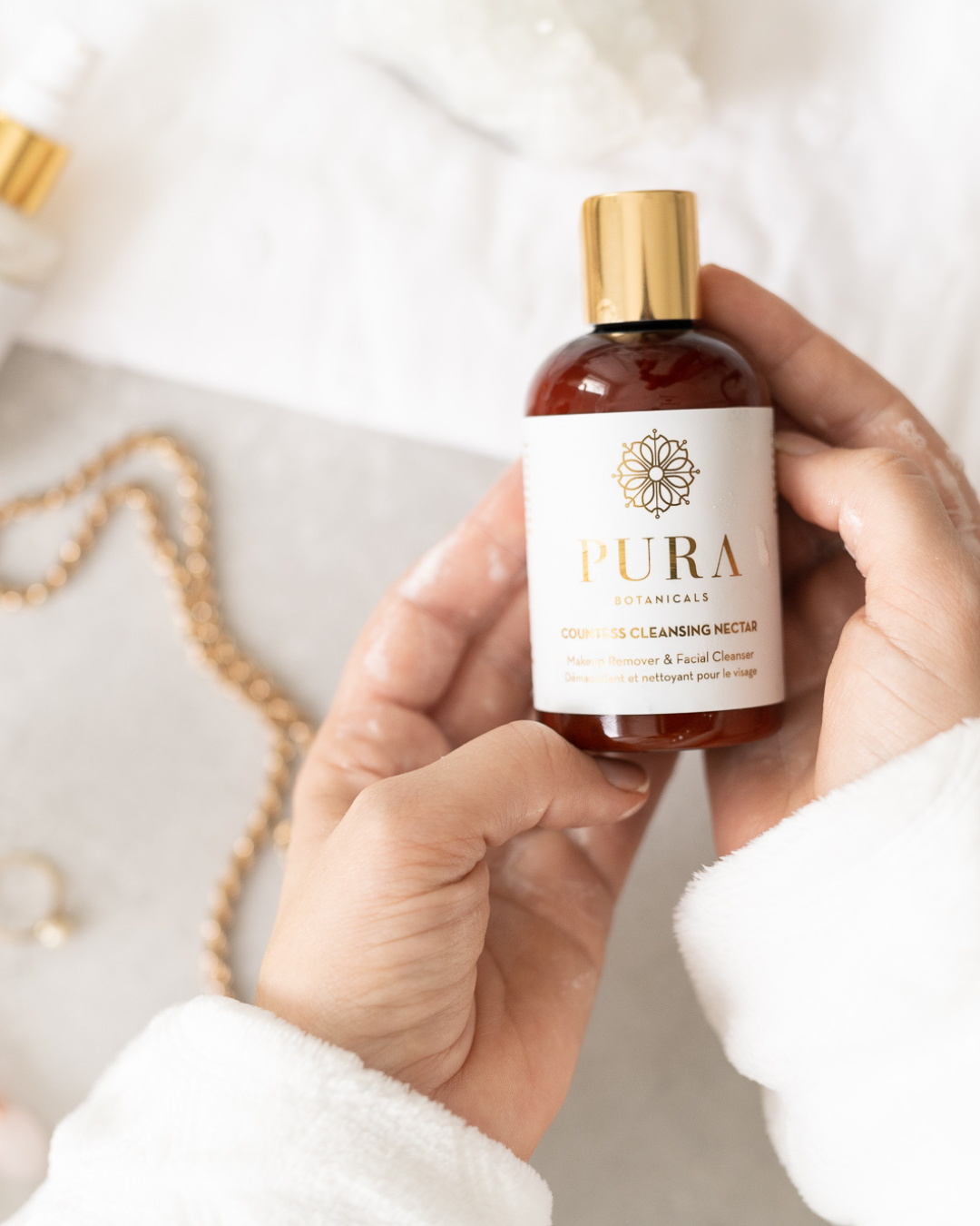 Natural Care for Oily Skin: Effective Tips for a Fresh Glow